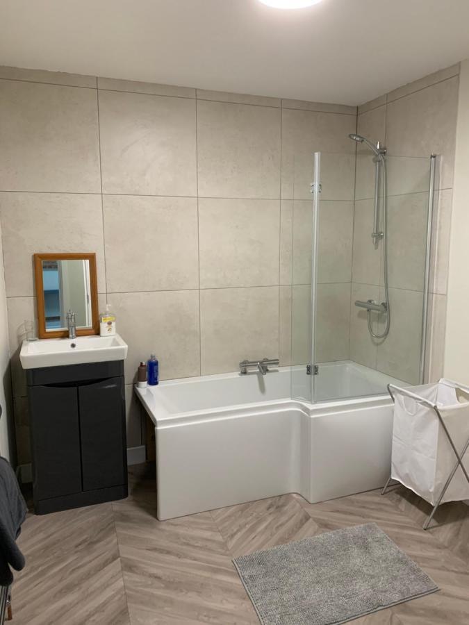 Plaza Suite 61 B Bangor  Extérieur photo