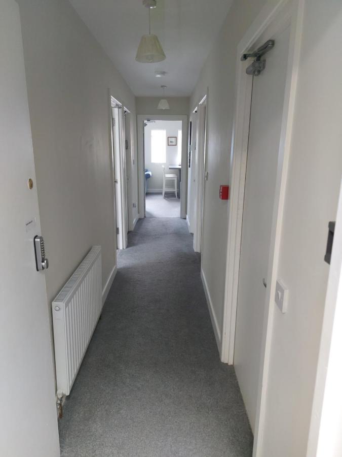 Plaza Suite 61 B Bangor  Extérieur photo