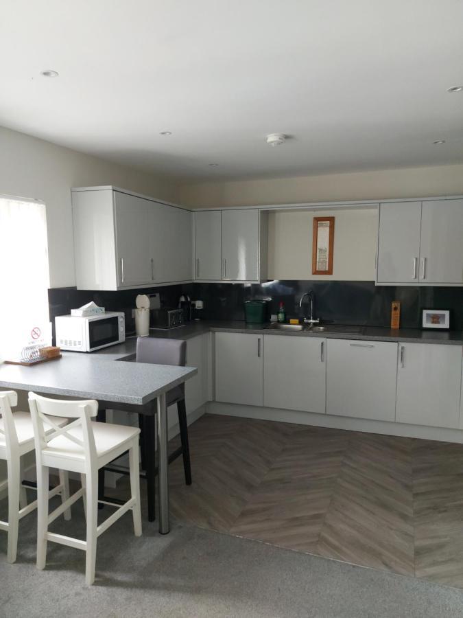 Plaza Suite 61 B Bangor  Extérieur photo