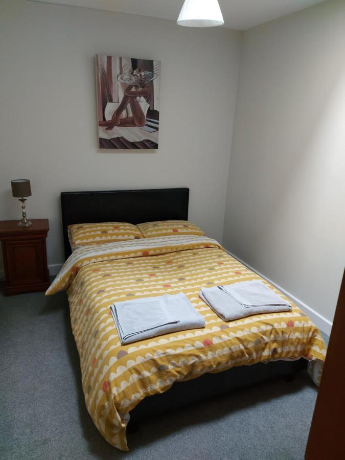 Plaza Suite 61 B Bangor  Extérieur photo